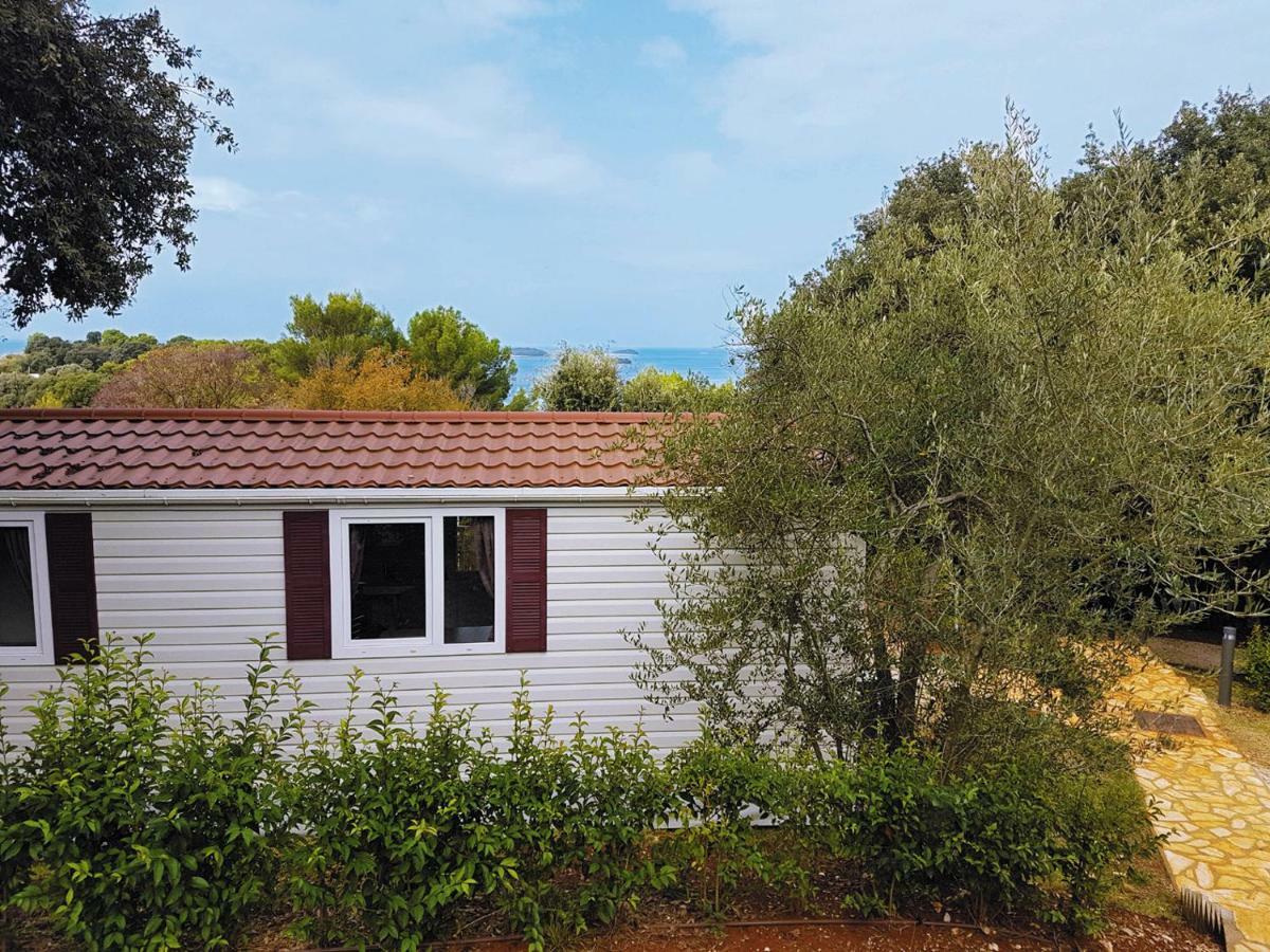 Victoria Mobilehome In Orsera Camping Resort Vrsar Exterior foto