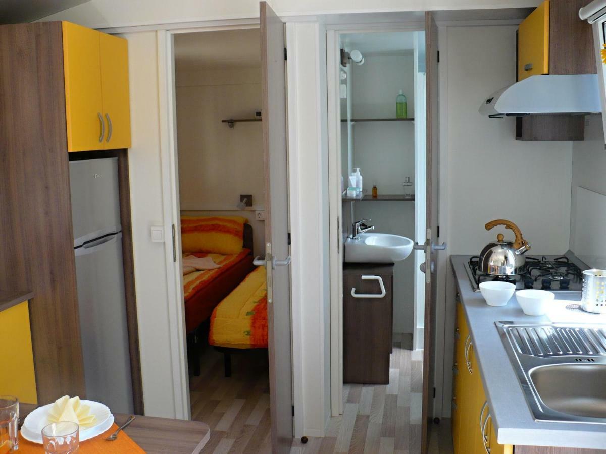 Victoria Mobilehome In Orsera Camping Resort Vrsar Exterior foto