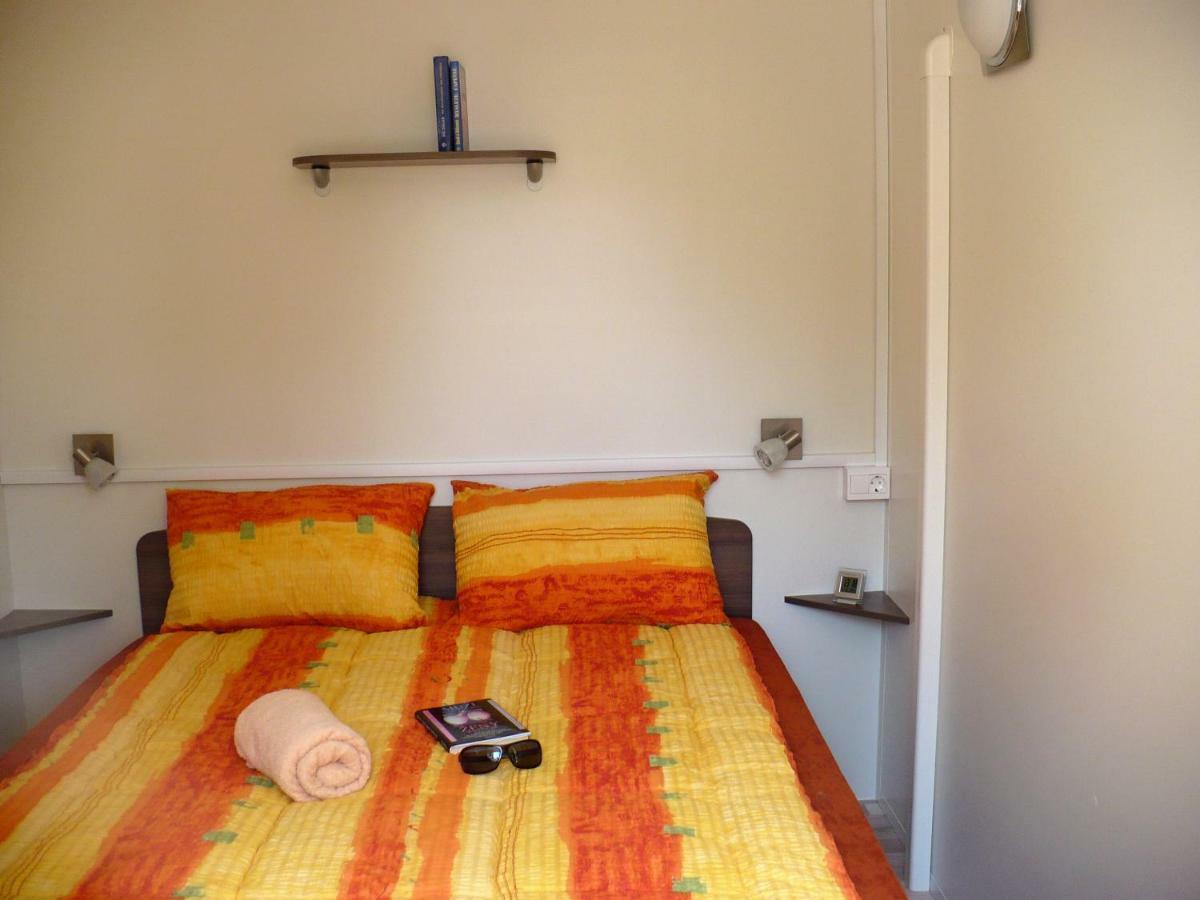Victoria Mobilehome In Orsera Camping Resort Vrsar Exterior foto